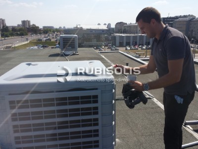 AUTOSALONO VĖSINIMAS