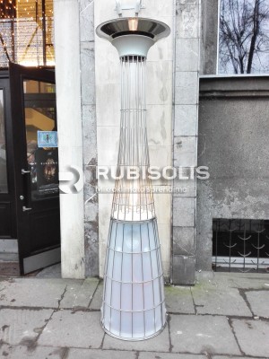 DUJINIAI ŠILDYTUVAI PRIE „TAUTOS NAMŲ“ ĮĖJIMO