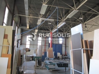 GAMYBOS CECHO ŠILDYMAS SPINDULINIAIS ŠILDYTUVAIS