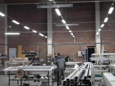 LANGŲ GAMYBOS CECHO DARBO ZONŲ ŠILDYMAS