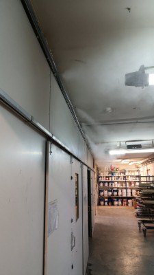 ORO DRĖKINIMAS BILIARDO STALŲ GAMYBOS CECHUOSE