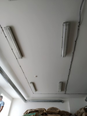 ORO DRĖKINIMAS KAVOS GAMYBOS CECHE