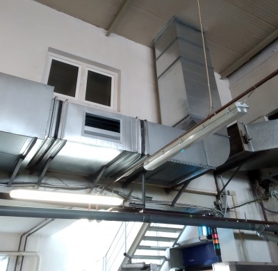 PLASTIKO GAMYKLOS CECHO VĖSINIMAS