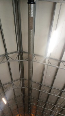 PLASTIKO GAMYKLOS CECHŲ VĖSINIMAS IR ORO IŠTRAUKIMAS