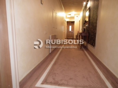 POSĖDŽIŲ SALĖS, KAMBARIŲ ŠILDYMAS TRAKŲ R. (AKMENS RADIATORIAI)