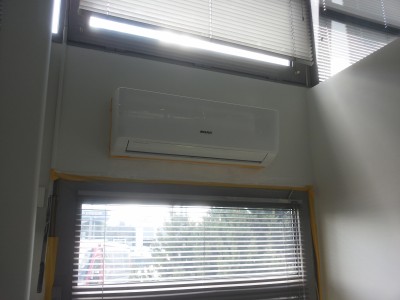 ŠILDYMAS-KONDICIONAVIMAS AUTOMOBILIŲ SALONE