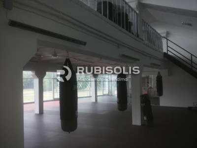 SPORTO SALĖS ŠILDYMAS TENINIAIS ŠILDYTUVAIS