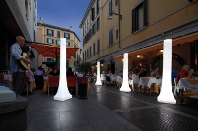 Šviečiantis stovas Star Progetti Obelisk 